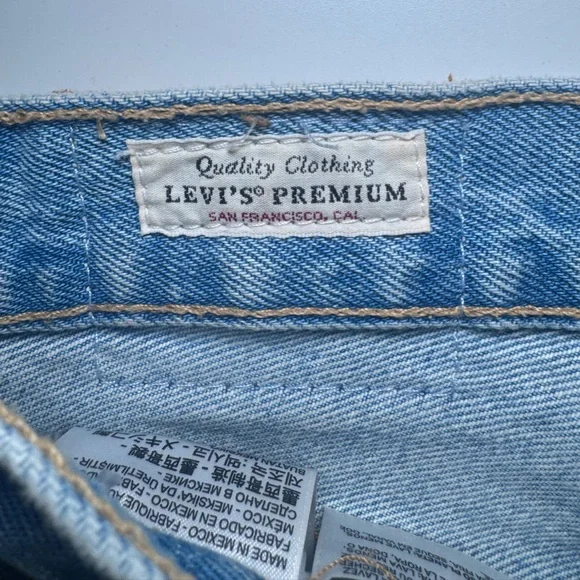 Levi’s 501 Denim Light Wash High Waisted Distressed Shorts - Picture 5 of 7